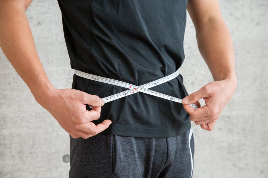 ダイエットを行う男性